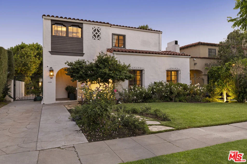 Photo of 6258 Warner Drive
