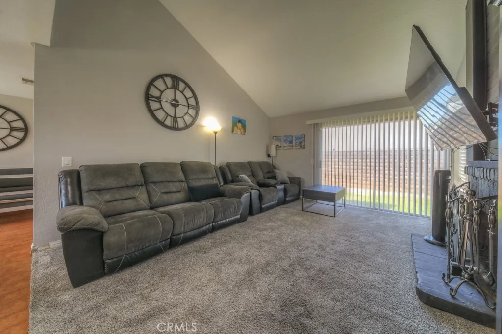 Photo of 6591 Grant