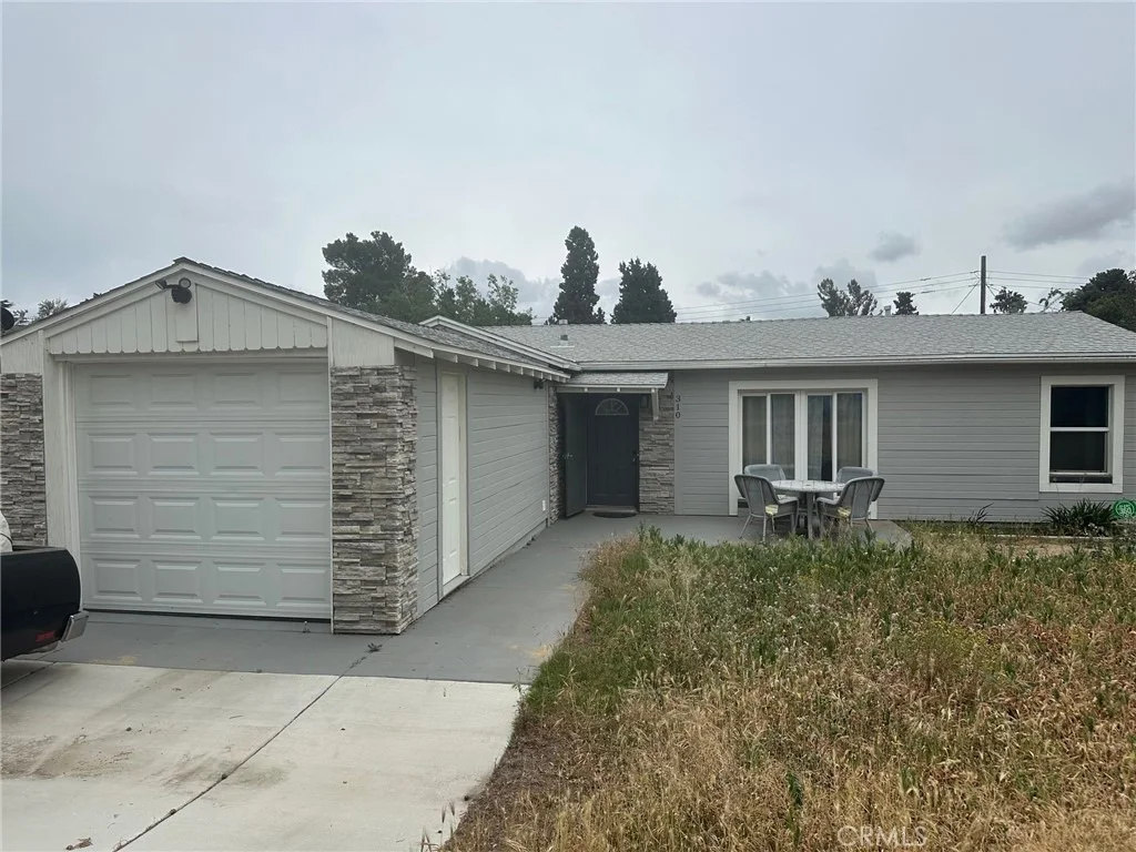 Photo of 310 Santa Rita Place