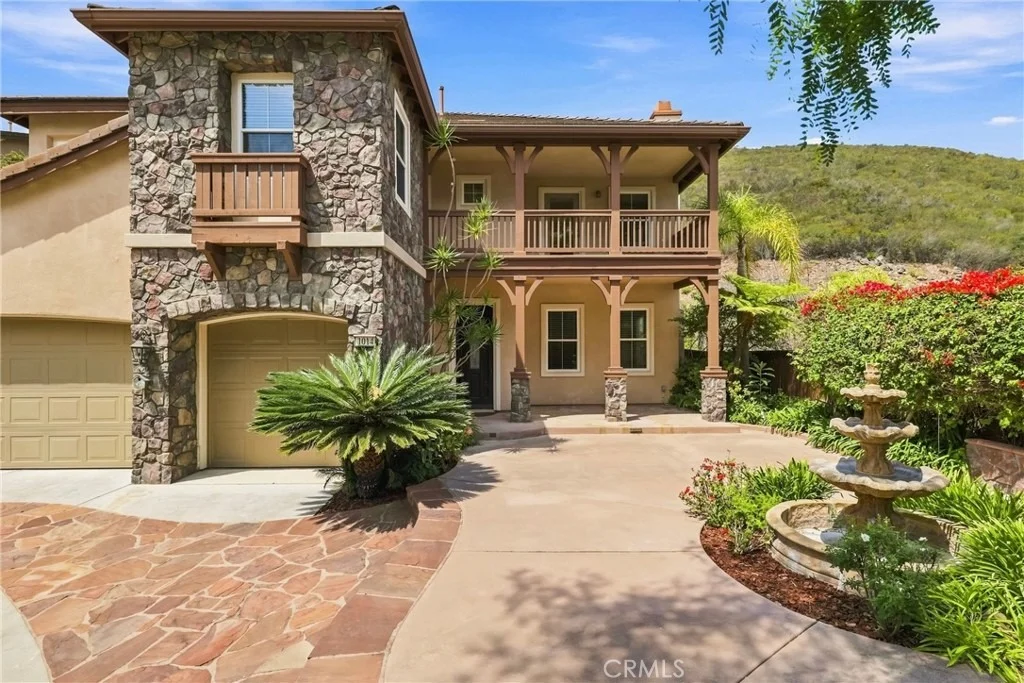 Photo of 1014 Skyline Place