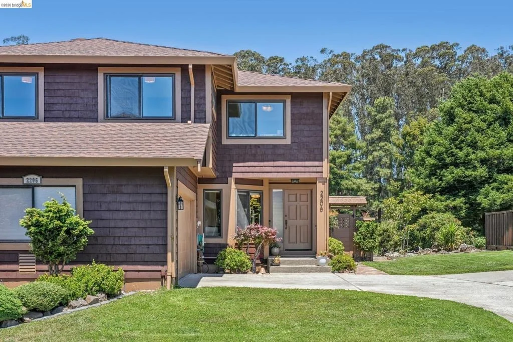 Photo of 2206 Pinehurst Court