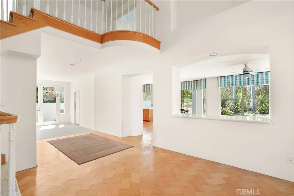Photo of 3007 Vina Vial