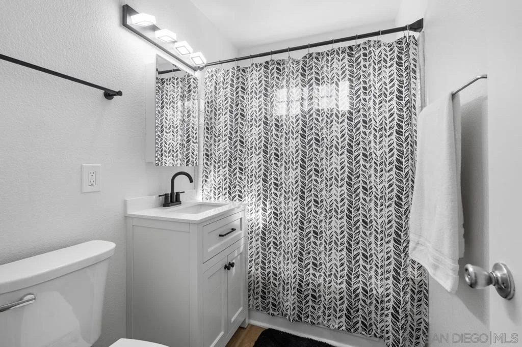 Photo of 8632 Atlas View