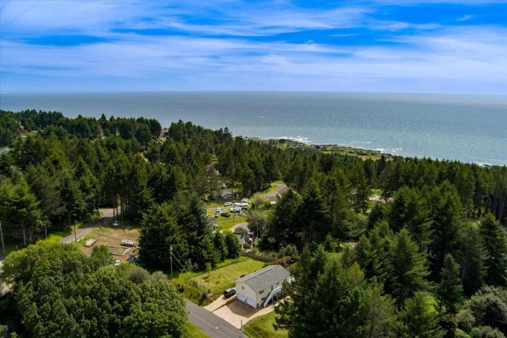 Photo of 520 Redwood Road