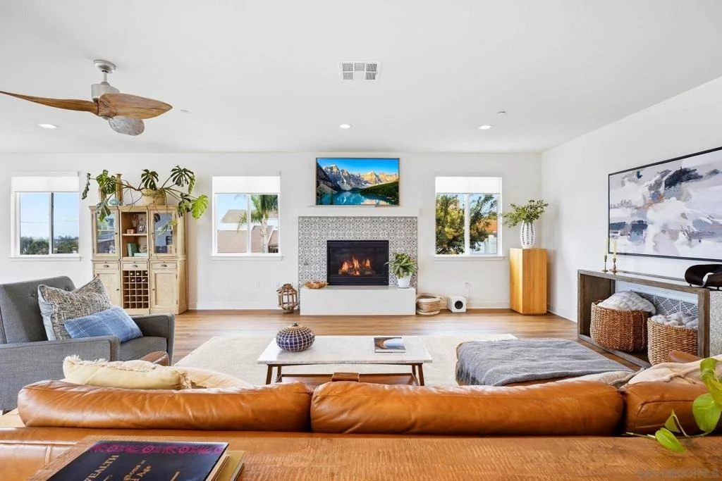 Photo of 1858 Avocado Rd