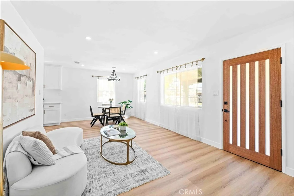 Photo of 8166 Borson