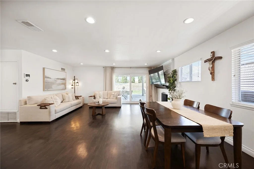 Photo of 6867 Morningside