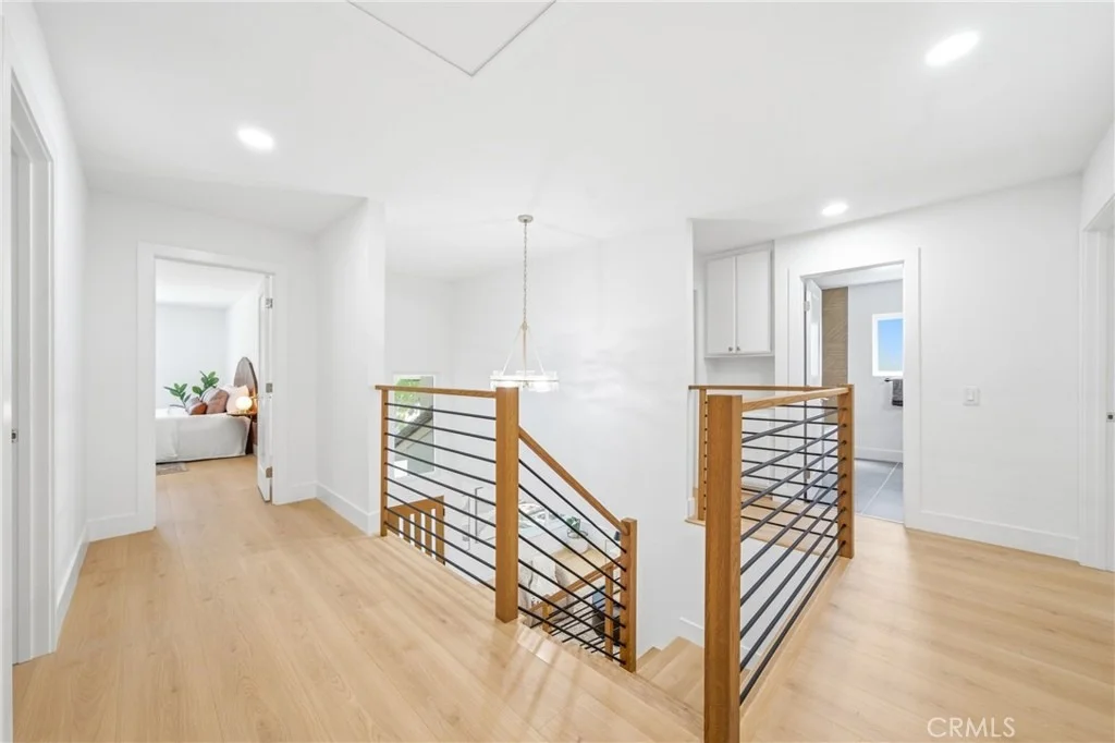 Photo of 137 S Thistle Road