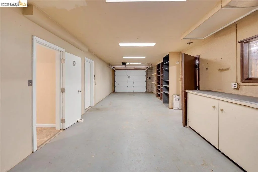 Photo of 5827 Lookout Ct