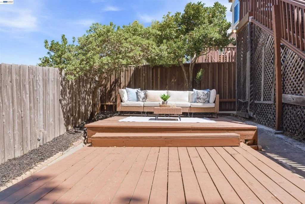 Photo of 23661 Glenbrook Lane