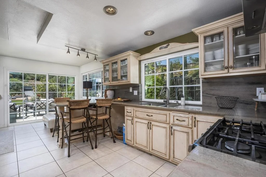 Photo of 902 Loma View