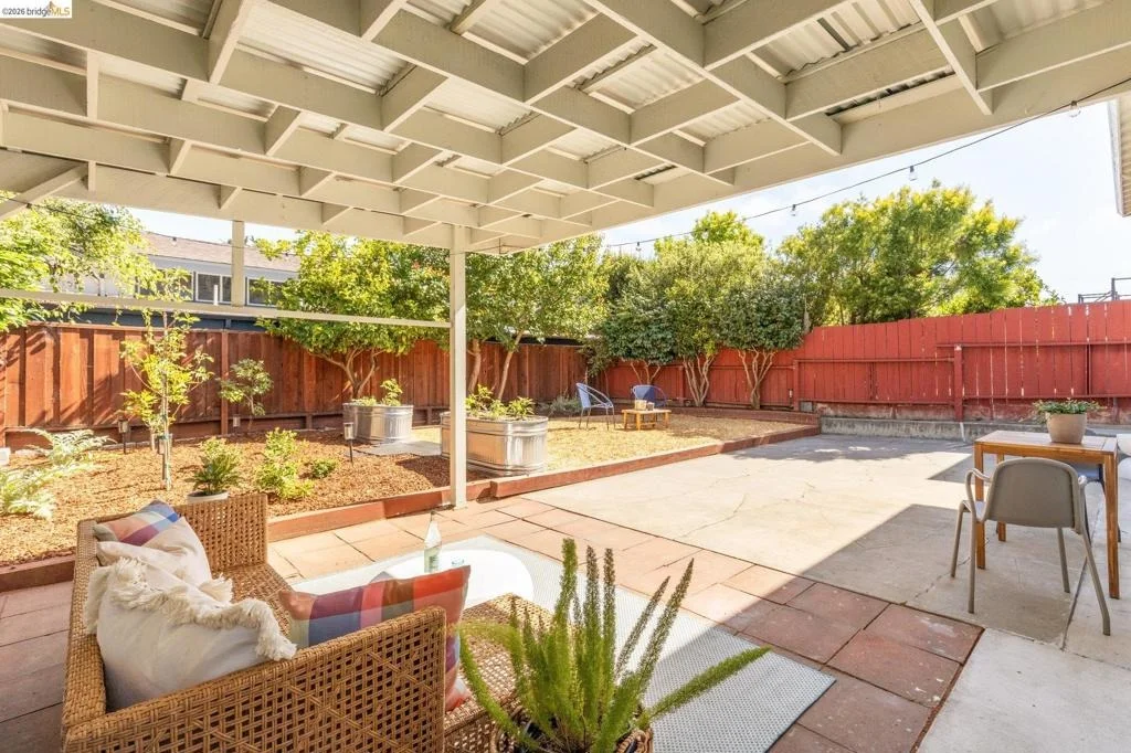 Photo of 7232 Lincoln Ave