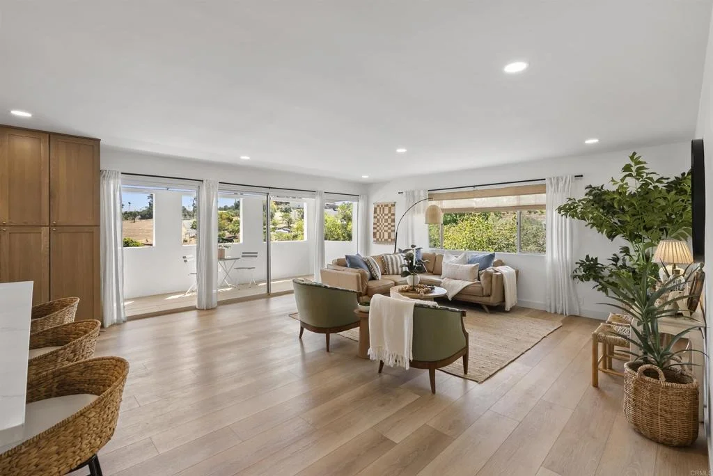 Photo of 1140 Evergreen Lane