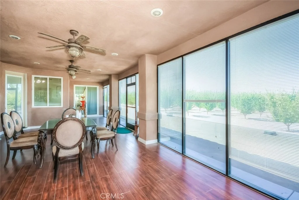 Photo of 13830 Paramount