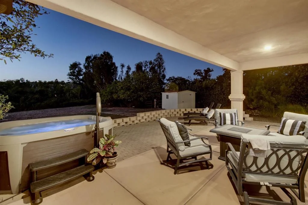 Photo of 4580 El Mirlo
