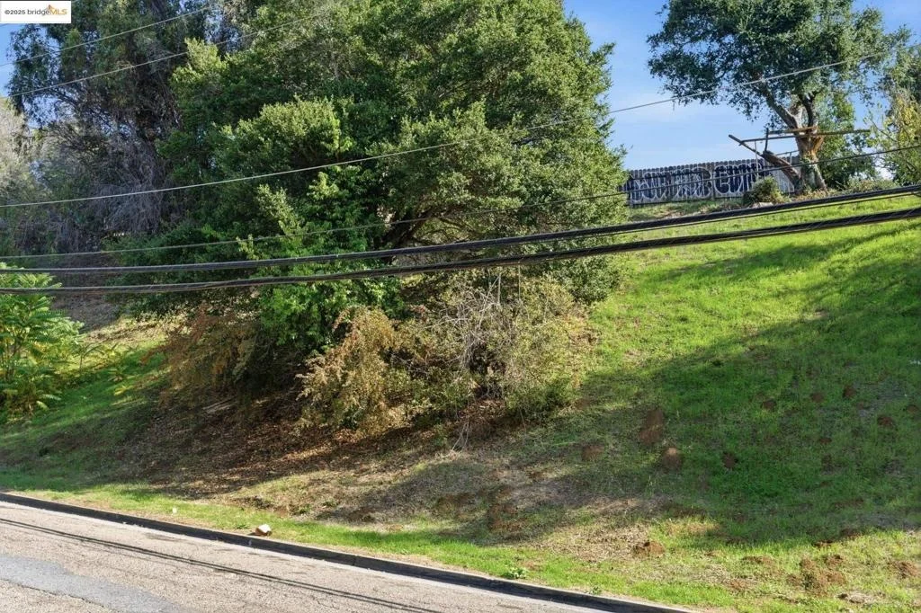 Photo of 9680 Mountain Blvd