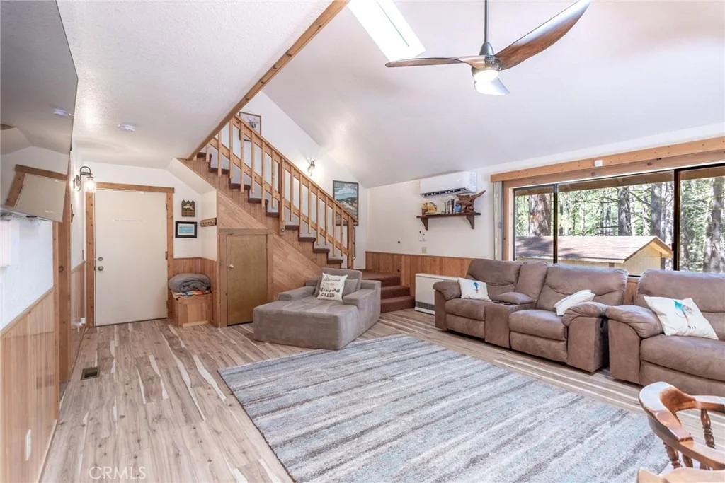 Photo of 12505 Sugarloaf