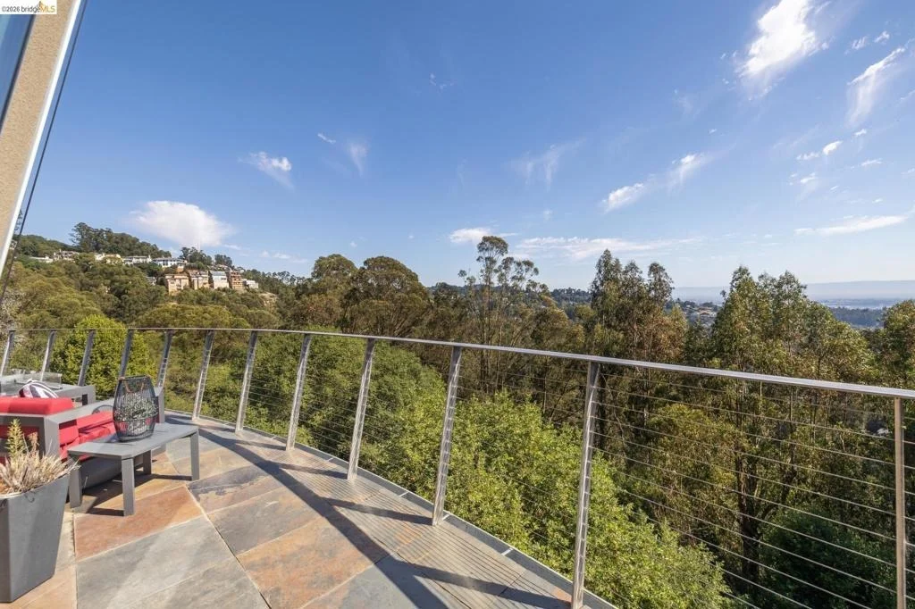 Photo of 6343 Skyline Blvd