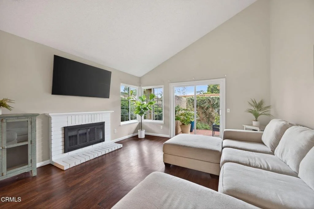 Photo of 3720 Via Pacifica Walk