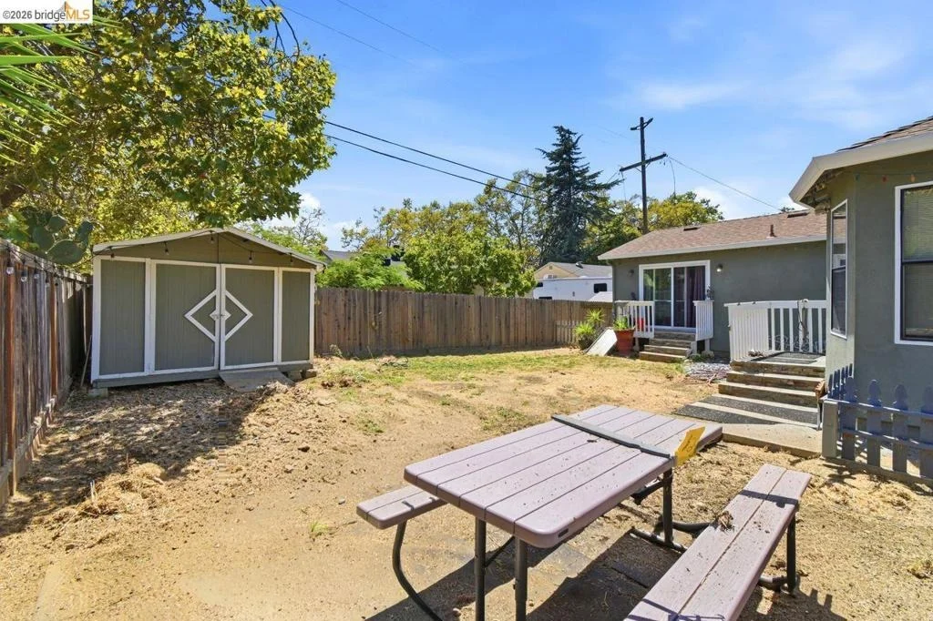 Photo of 209 Fleming Ave