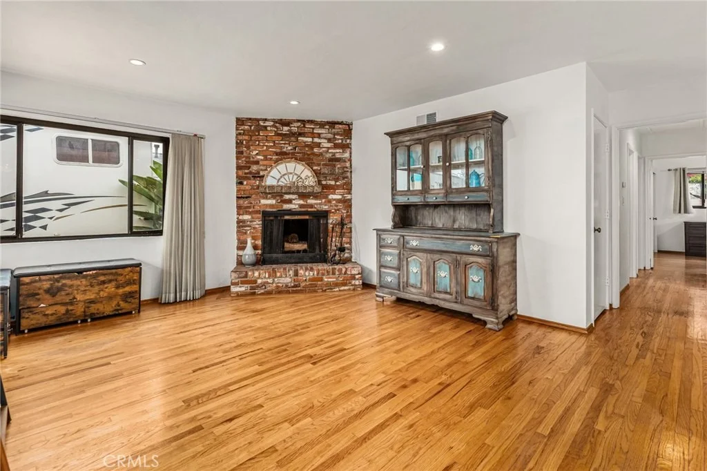 Photo of 7850 Deborah