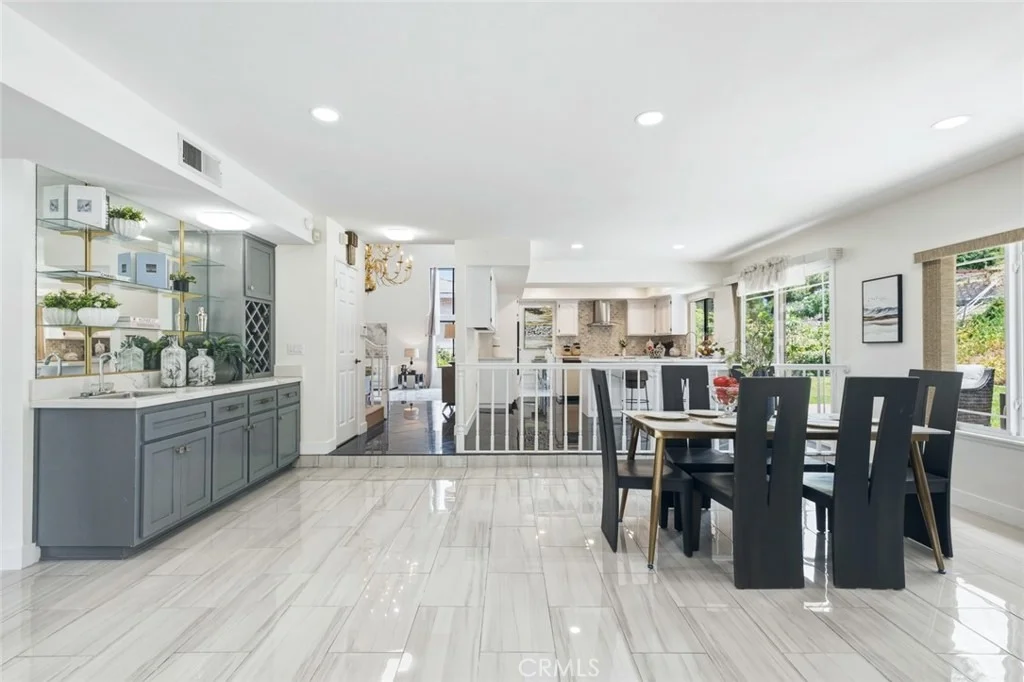 Photo of 1264 S Lemon
