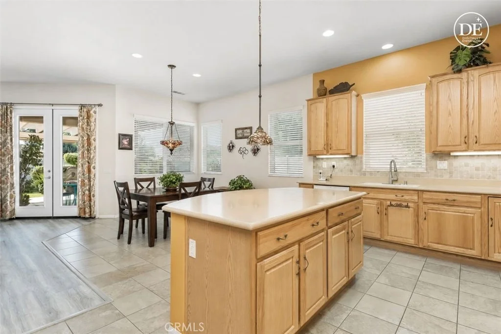Photo of 1709 Reyes