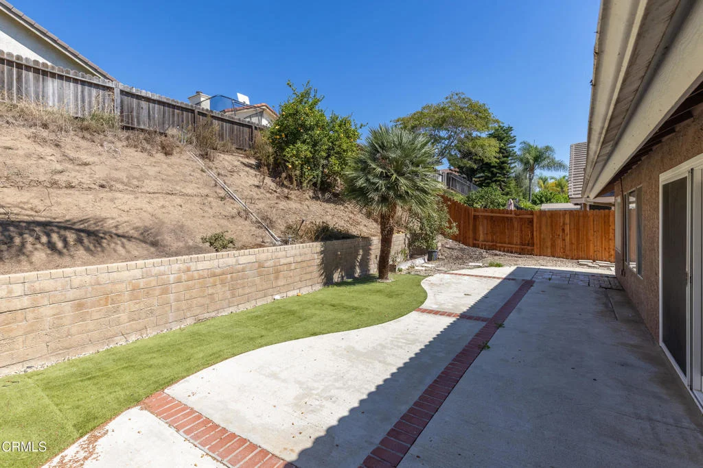 Photo of 6131 Fremont Circle