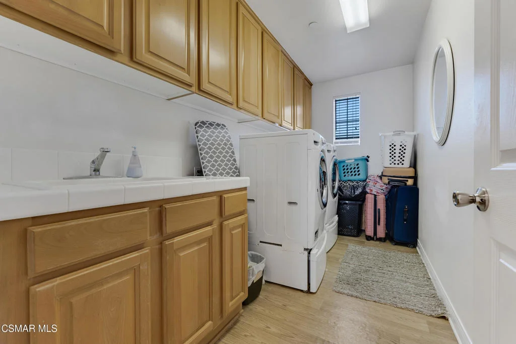 Photo of 5588 California Oak Street