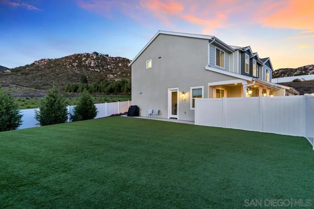 Photo of 10224 Noble Way