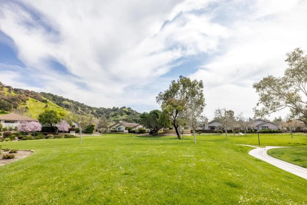 Photo of 14390 Mountain Quail Road