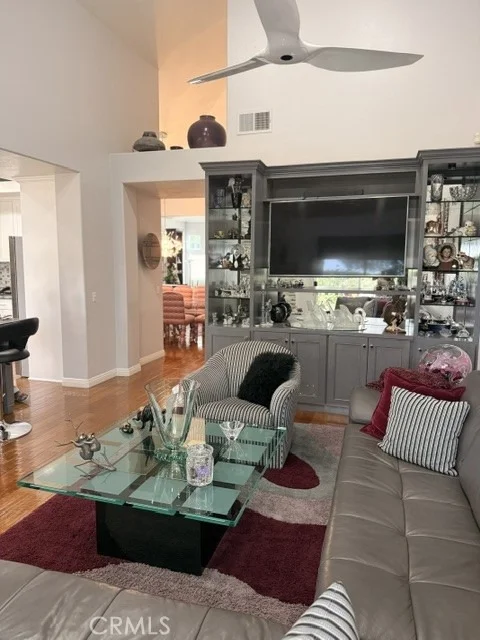 Photo of 3595 Mapleknoll