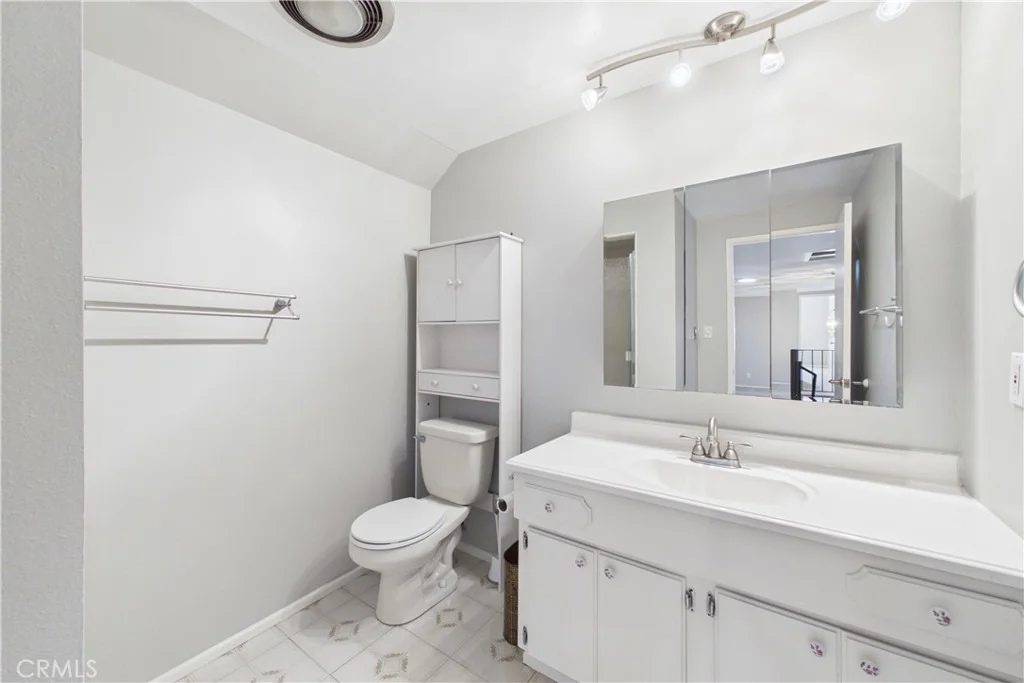 Photo of 5375 Vista Real