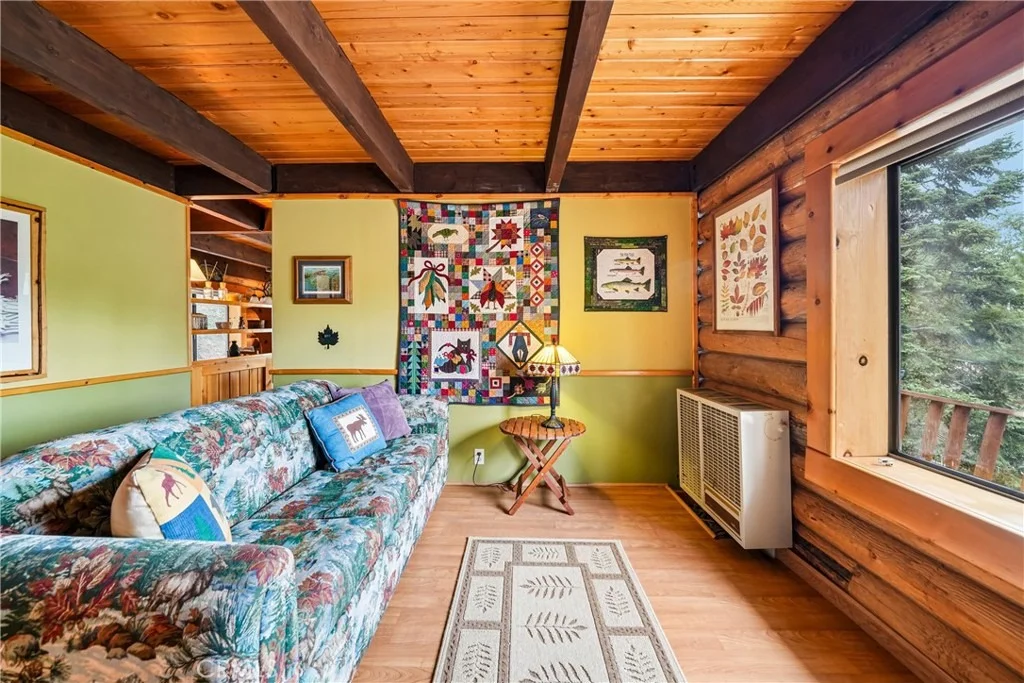 Photo of 33329 Robin Drive