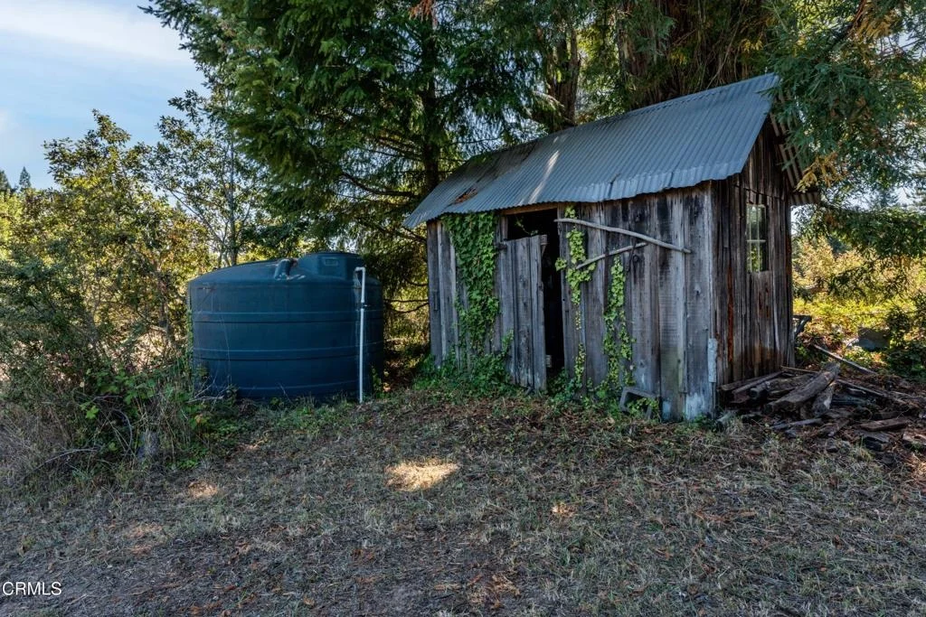 Photo of 28580 Comptche Ukiah Road