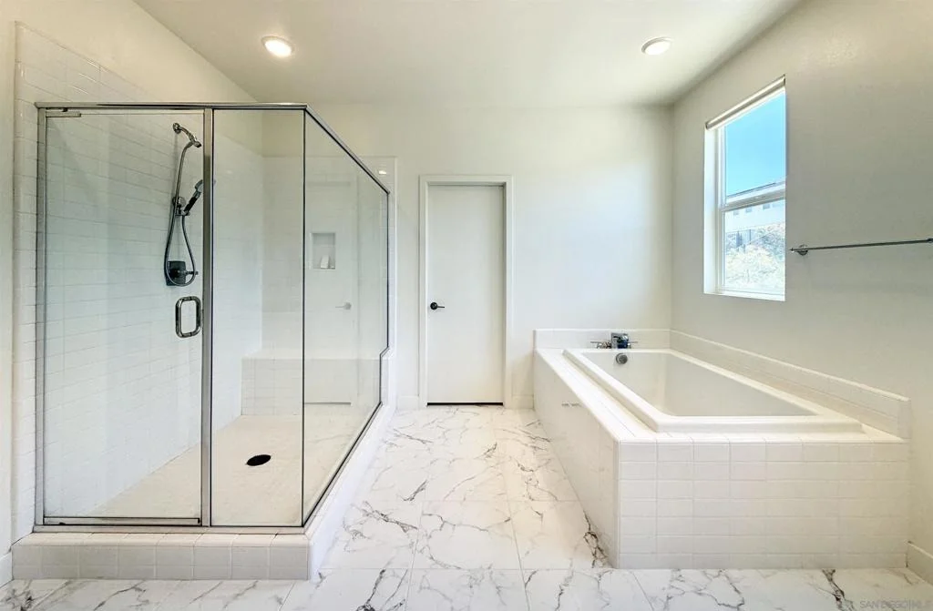 Photo of 8866 Weston