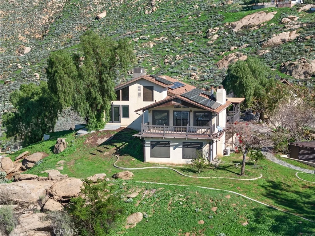 Photo of 20682 Hill Top Drive