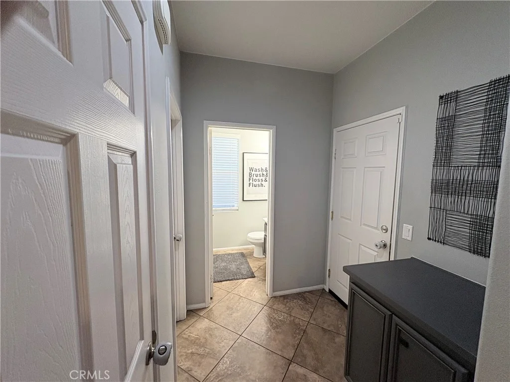 Photo of 2729 Hornbeam