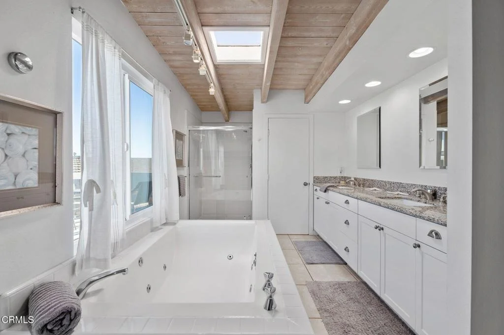Photo of 3612 Ocean Drive