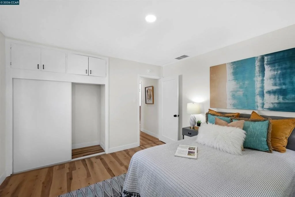Photo of 2150 5Th Ave