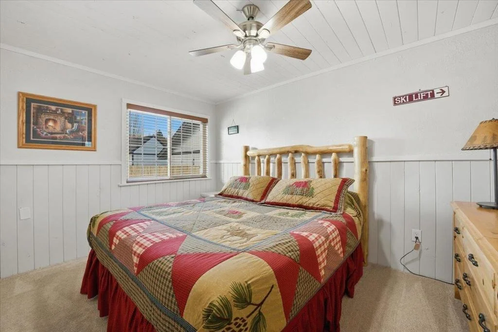 Photo of 913 Mount Doble Drive