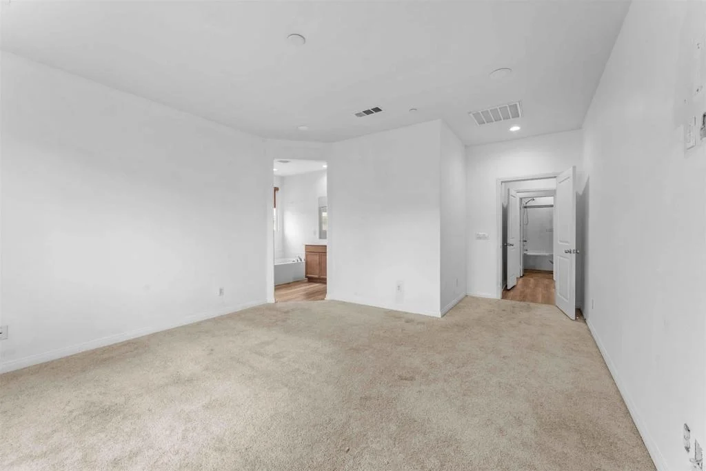 Photo of 750 Green Court