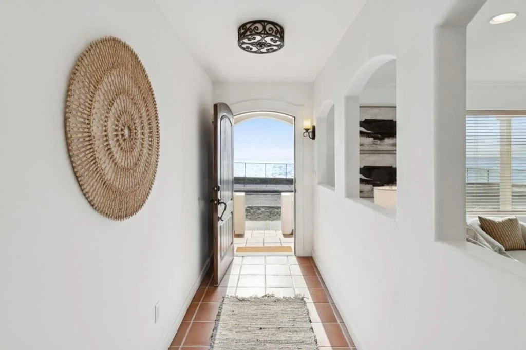 Photo of 1669 Beach Boulevard