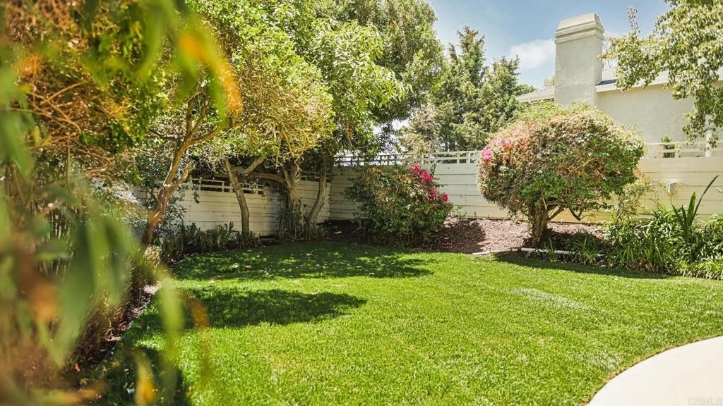 Photo of 2399 Ivy Road