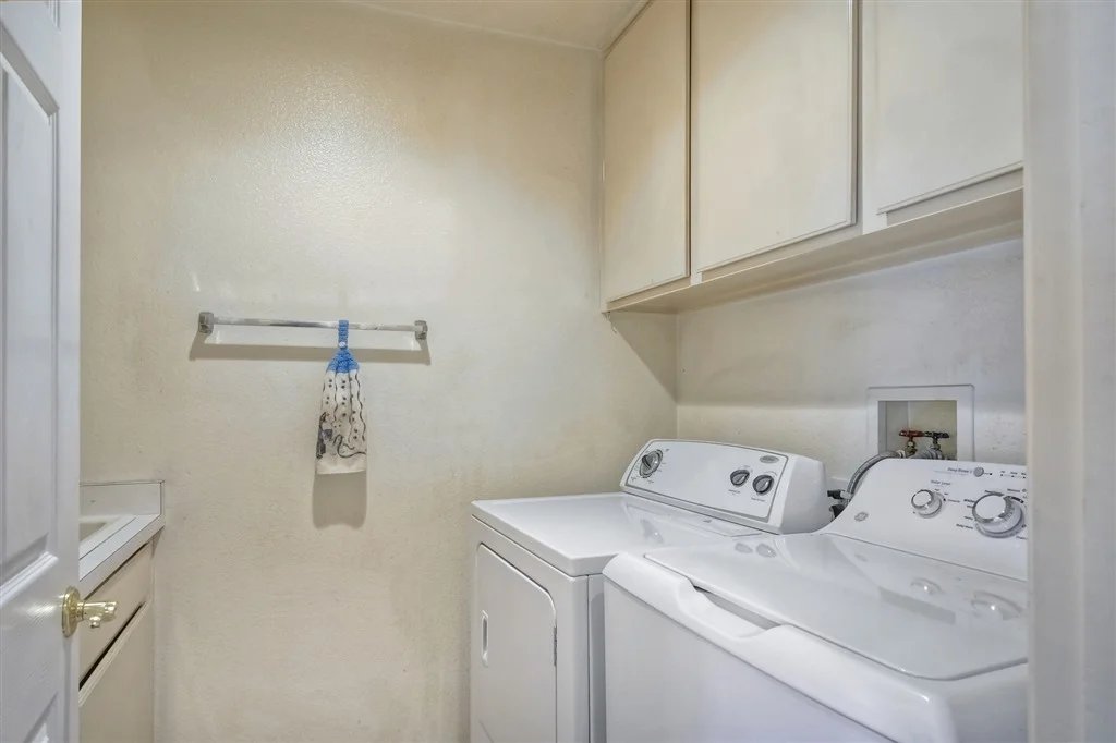 Photo of 512 Edgewater Ave
