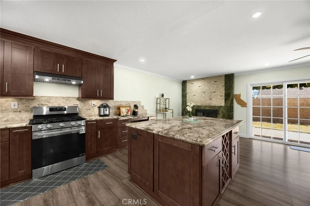 Photo of 1545 La Salle Circle