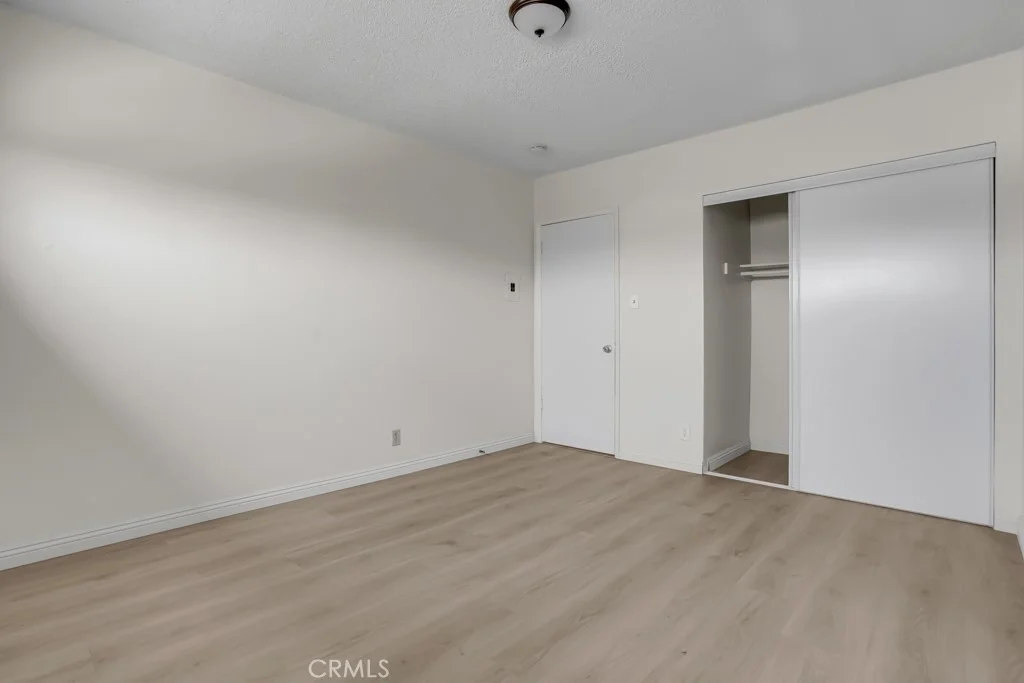 Photo of 116 E Alondra