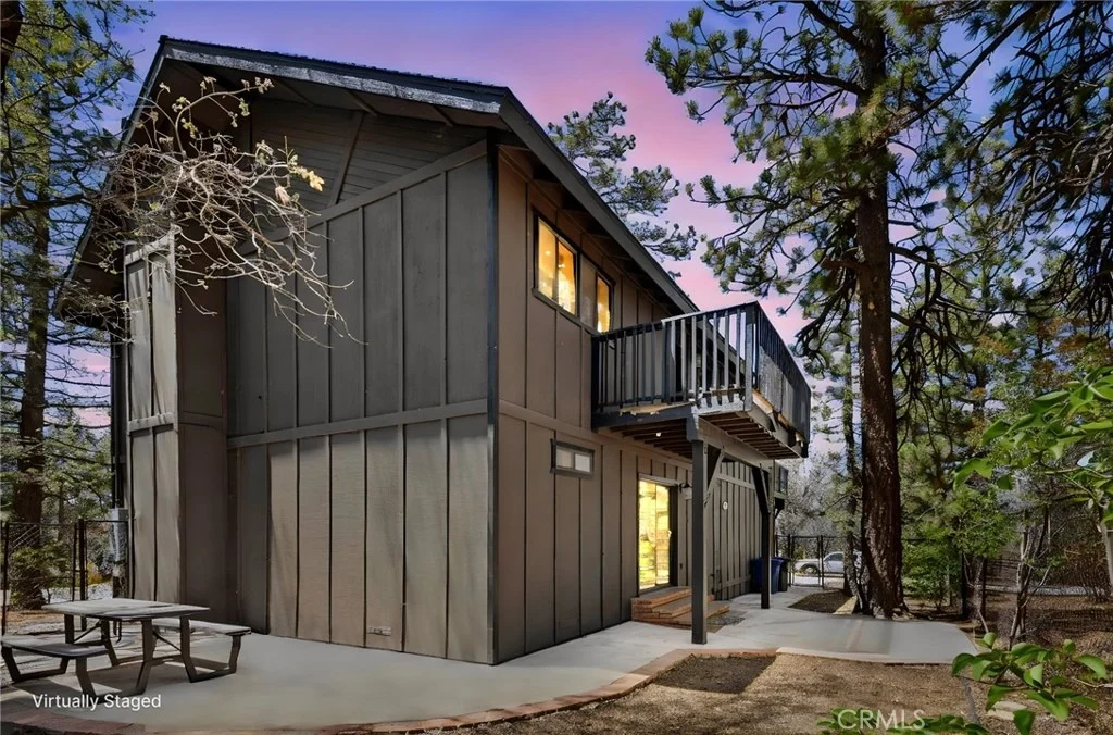 Photo of 1584 Wolf Road
