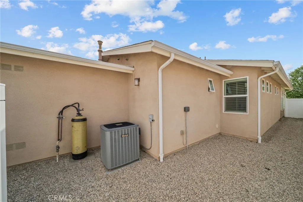 Photo of 4066 Aurora
