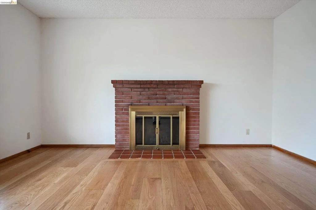 Photo of 4054 Milton Ave
